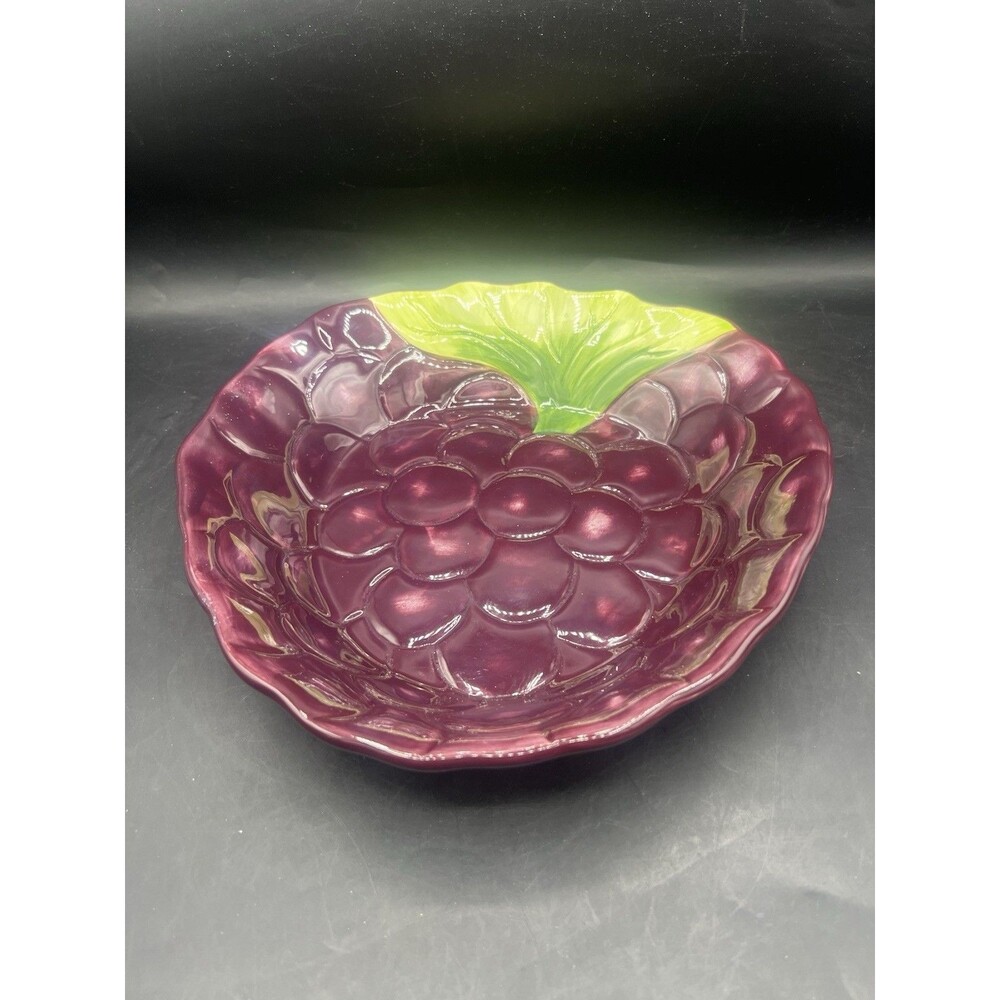 Plentiful Pantry 2006 Grape Stoneware Serving Baking Bowl Dish Purple 10”